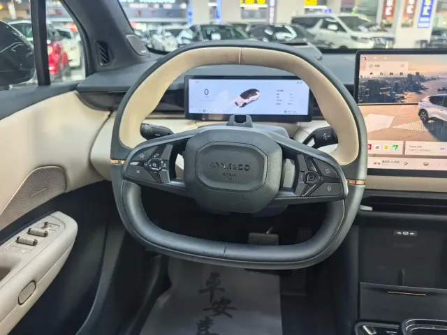 Lynk & Co Z20 — Фото автомобиля 11