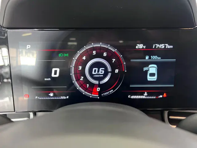 Hyundai Elantra — Фото автомобиля 10
