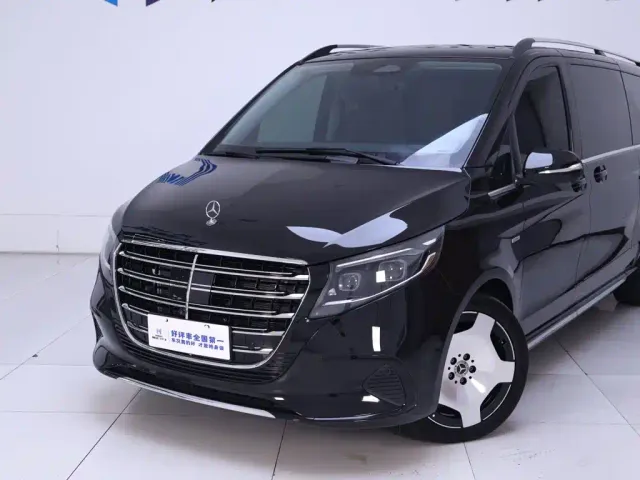 Mercedes-Benz V-Class — Фото автомобиля 3