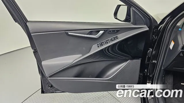 Kia Niro All Niro EV Air — Фото автомобиля 24