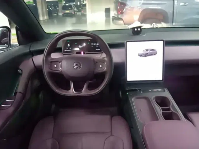 Nio ET5 Touring — Фото автомобиля 10