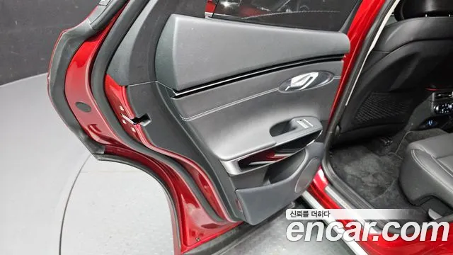 Genesis GV70 2.5T Бензин 2WD — Фото автомобиля 23