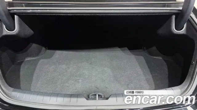 Kia K8 K8 Hybrid — Фото автомобиля 24