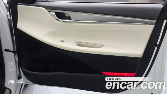 Hyundai Grandeur — Фото автомобиля 24
