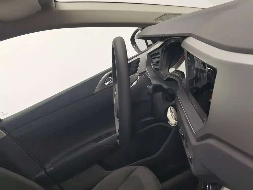 Volkswagen Polo 2021 Plus 1.5L Automatic Panorama Enjoyment Edition — Фото автомобиля 22