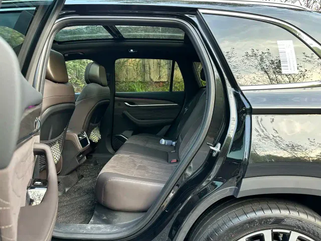 Geely Xingyue L — Фото автомобиля 8