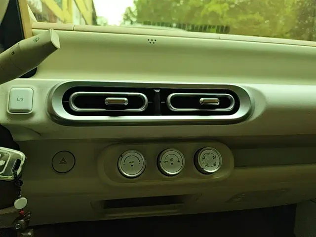 Wuling Hongguang Mini EV — Фото автомобиля 12