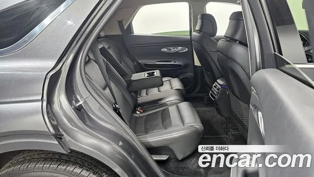 Genesis GV70 2.5T Бензин 2WD — Фото автомобиля 11