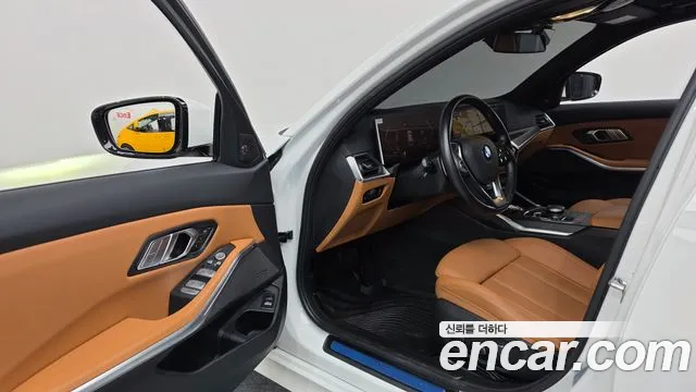 BMW 3 Series G20 — Фото автомобиля 10