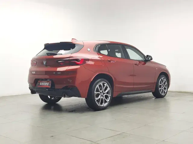 BMW X2 — Фото автомобиля 2