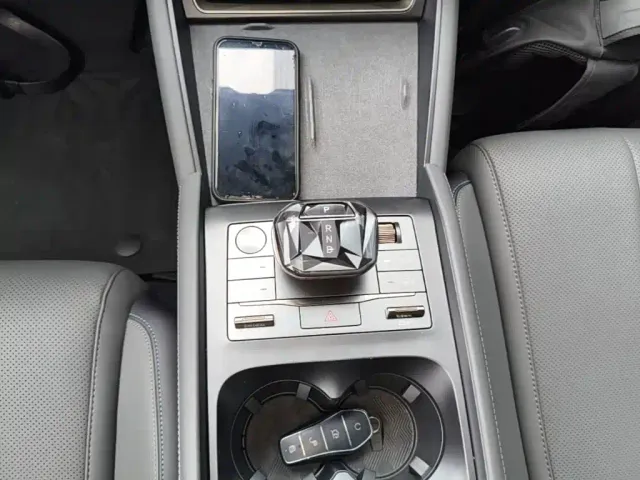 BYD Qin L — Фото автомобиля 13