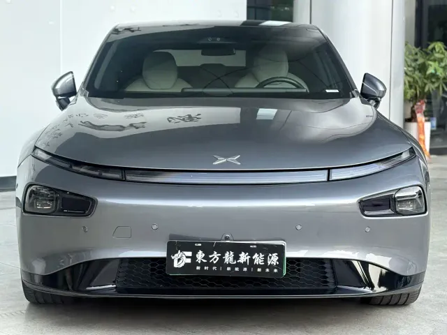 Xpeng P7 — Фото автомобиля 2