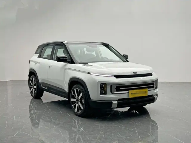 Geely ICON — Фото автомобиля 8