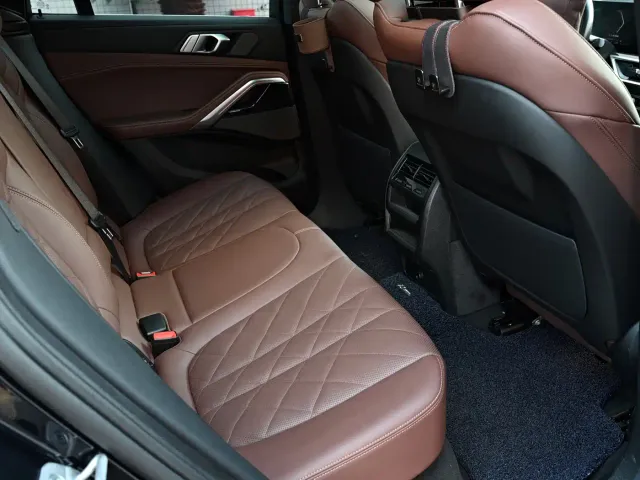 BMW X6 — Фото автомобиля 12
