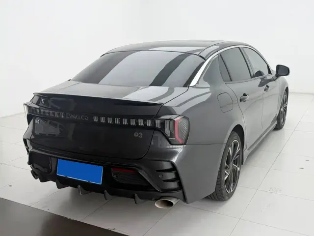 Lynk & Co 03 — Фото автомобиля 9
