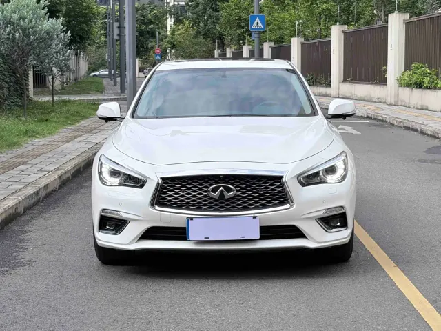Infiniti Q50L — Фото автомобиля 2