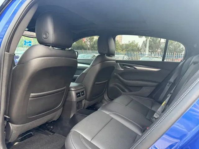 Cadillac CT5 — Фото автомобиля 5