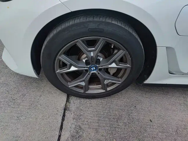 BMW i3 — Фото автомобиля 22