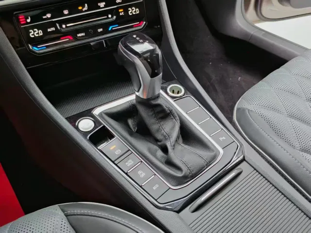 Volkswagen Sagitar — Фото автомобиля 12