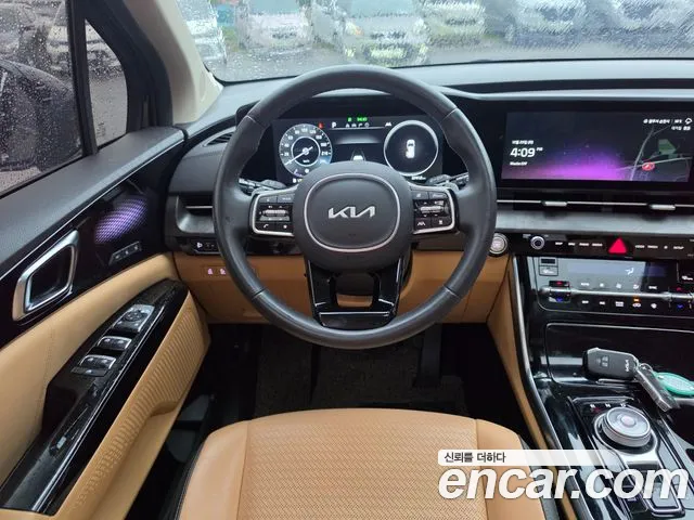 Kia Carnival 4th Gen — Фото автомобиля 5