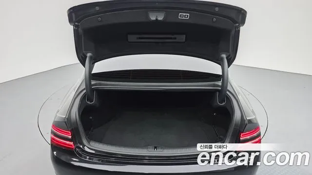 Genesis G80 Бензин 2.5 турбо AWD — Фото автомобиля 20