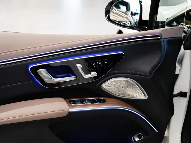 Mercedes-Benz EQS — Фото автомобиля 13
