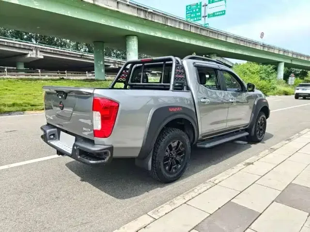 Nissan Navara — Фото автомобиля 9