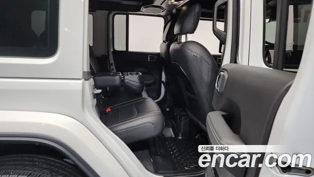 Jeep Wrangler Wrangler (JL) — Фото автомобиля 12