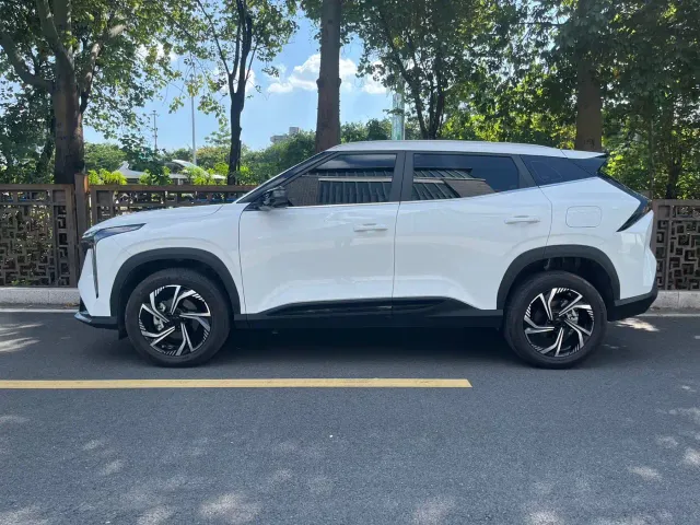 Geely Boyue — Фото автомобиля 3