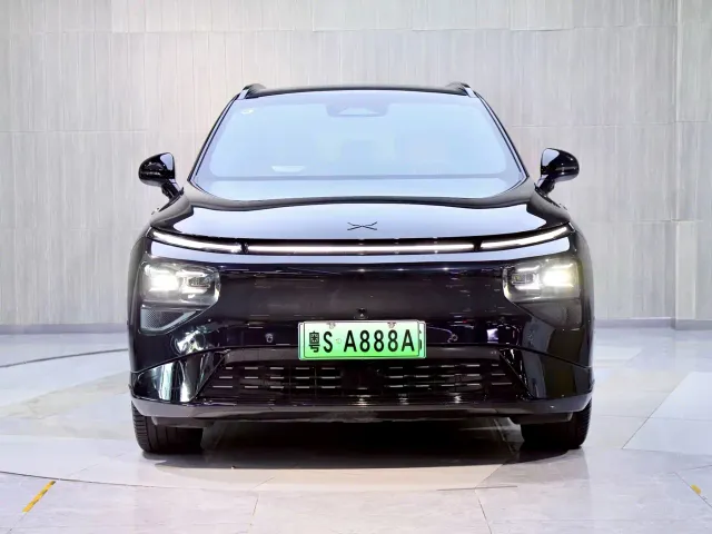 Xpeng G9 — Фото автомобиля 2