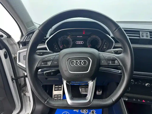 Audi Q3 — Фото автомобиля 15