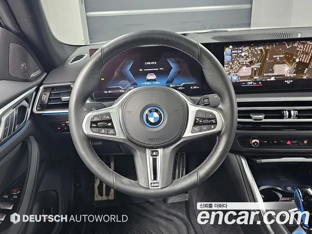 BMW i4 — Фото автомобиля 13