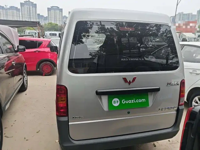 Wuling Zhiguang — Фото автомобиля 5