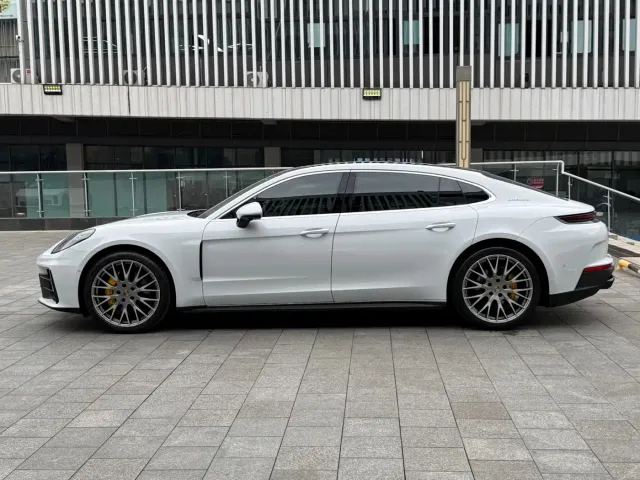 Porsche Panamera — Фото автомобиля 4