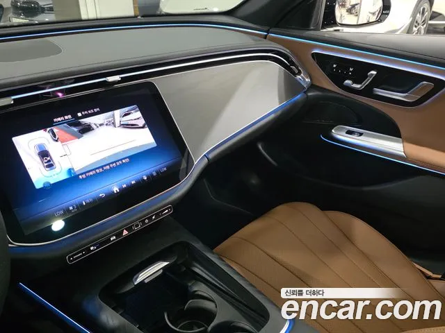 Mercedes-Benz E-Class W214 — Фото автомобиля 14