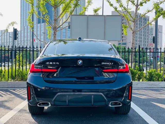 BMW 3 Series — Фото автомобиля 9