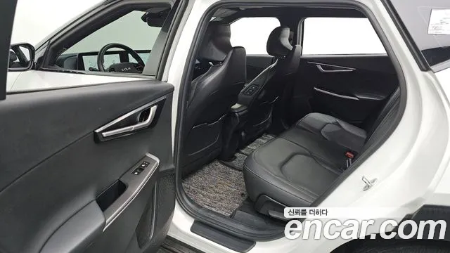 Kia EV6 — Фото автомобиля 25