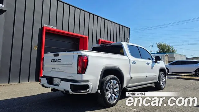 GMC Sierra — Фото автомобиля 2