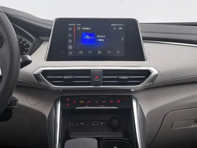 Maxus G50 — Фото автомобиля 12