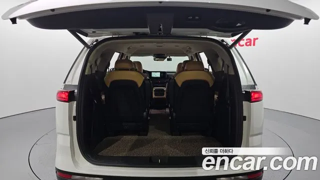 Kia Carnival 4th Gen — Фото автомобиля 21