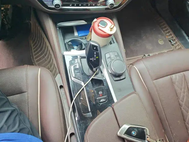 BMW 5 Series — Фото автомобиля 16