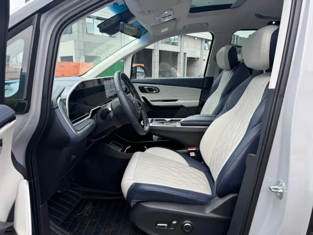 Maxus G90 — Фото автомобиля 4
