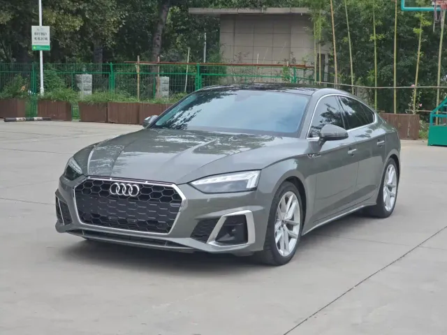 Фотография автомобиля — Audi A5