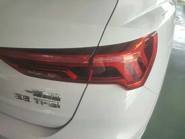 Audi Q3 — Фото автомобиля 7