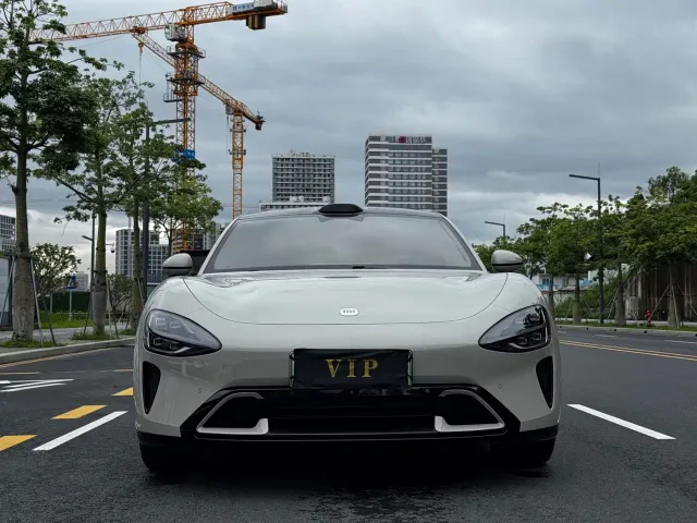Xiaomi Auto Xiaomi SU7 2024 RWD Ultra Long Range Advanced Smart Driving Pro Edition — Фото автомобиля 4