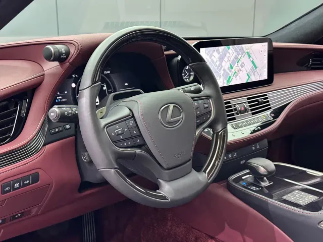 Lexus LS — Фото автомобиля 14
