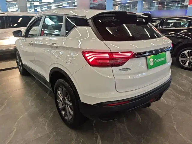 Geely Binyue — Фото автомобиля 4