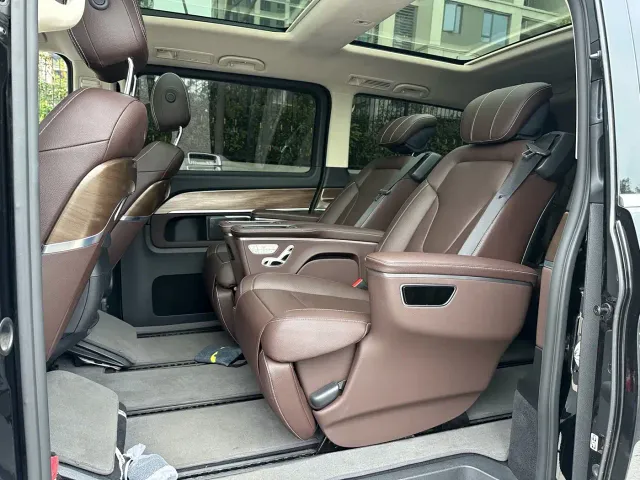 Mercedes-Benz V-Class — Фото автомобиля 9