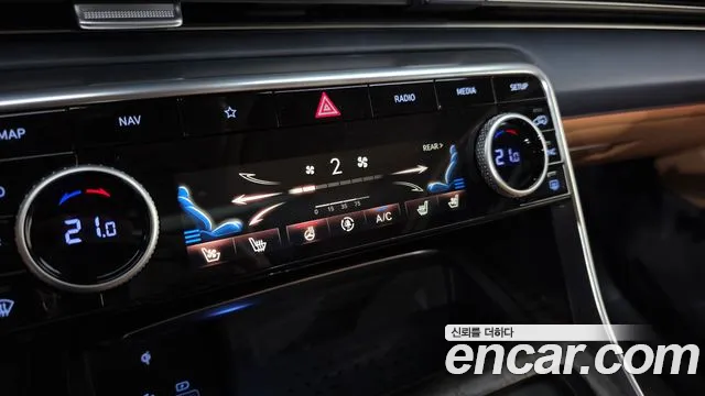 Genesis GV80 — Фото автомобиля 23