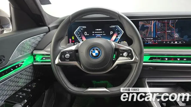 BMW 7 Series G70 — Фото автомобиля 12